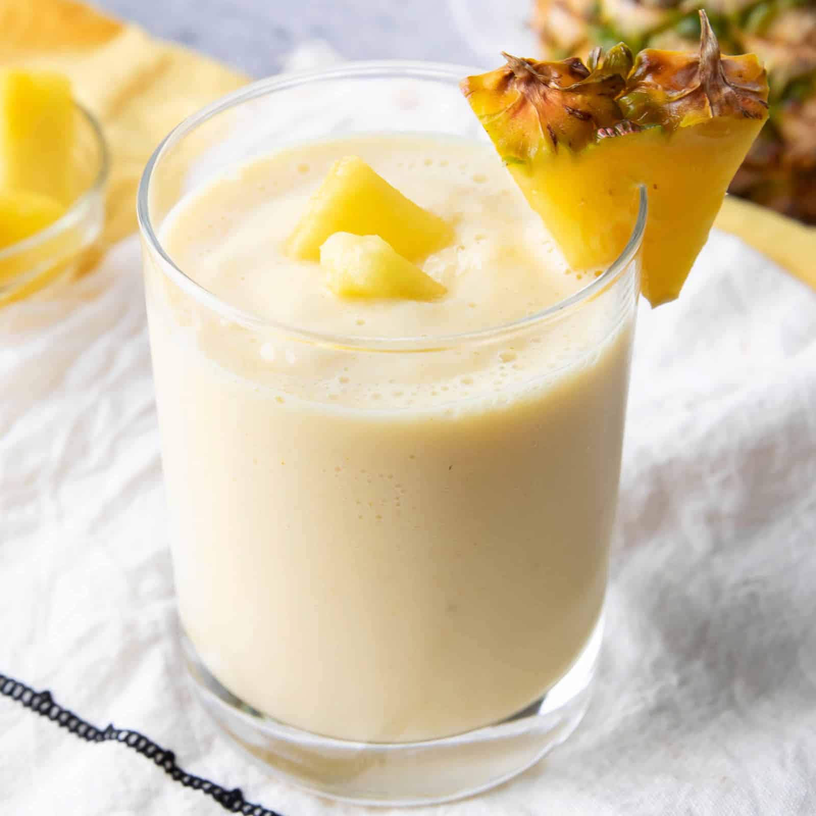 Pineapple Smoothie with Milk & Yogurt